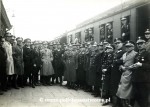 Kom. Dabrowski na dworcu.jpg