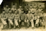 W mundurach cwiczebnych, 19.04.1930.jpg